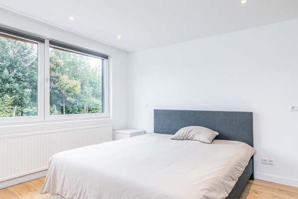 Foto - Te koop: Instapklaar gemoderniseerde geschakelde 2 onder 1 kap woning met voldoende woonoppervlakte, garage, berging en tuin in Simpelveld (Huls)